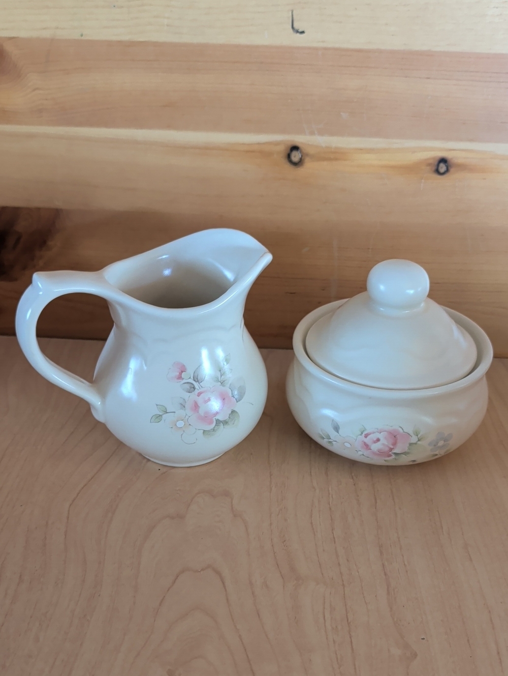 2 Pfalatzgraff,  Tea Rose Cream Floral Ceramic Creamer and Sugar Set.
